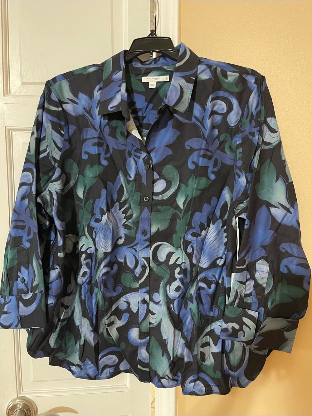 Chico's Black Blue Green Floral-Print Button Jacket